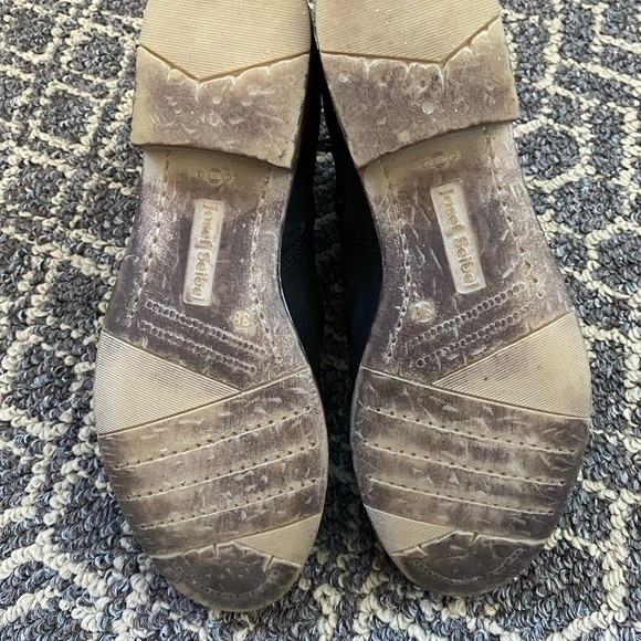 Cute little black Suede boot - Picture 5 of 6